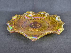 lot 1129 image: Carnival Glass Fluted Plate