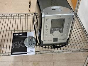 lot 23 image: RCA Compact Stereo 5-Disc Changer RS2052 with Remote Control and Users Manual