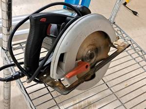 lot 25 image: Skilsaw 7-14 Circular Saw 5380