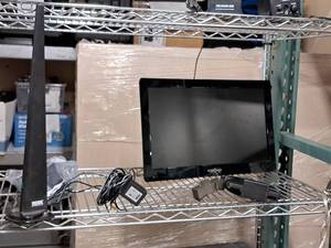lot 32 image: Insignia 18 TV with Antenna, Wall Mount and Remote Control