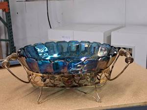lot 54 image: Carnival Glass Serving Dish