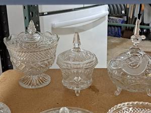 lot 67 image: Lot of (3) Decorative Glass Bowls with Lids