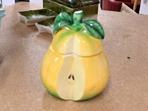 lot 77 image: Pear theme Candy Dish with Lid