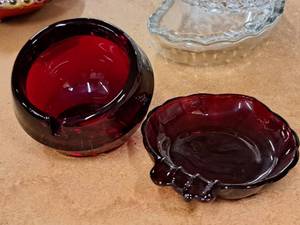 lot 82 image: Lot of (2) Red Glass Ash Trays