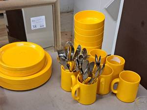 lot 88 image: Plastic Dish Set - Large and Medium Dinner Plates, Bowls, Cups, Flatware