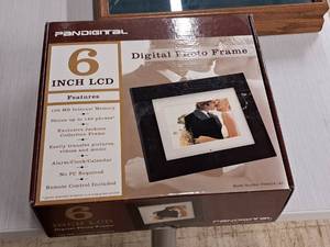 lot 121 image: Pandigital 6 inch LCD 128MB140-photo Digital Photo Frame (New in Box)