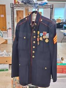 lot 136 image: Seargent 4th Class Uniform and Three USS Frank Cable AS-40 Military Caps