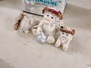 lot 172 image: Lot of (3) Cast Art Dreamsicles Handcrafted Collectible Figurines (Signed by Kristin.  In Original Box) - Kisses N Wishes