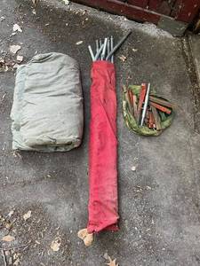 lot 44 image: Vintage Heavy Duty Canvas Tent