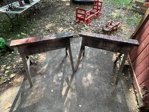 lot 68 image: Vintage Handy Horse Collapsible Metal Saw Horses #1