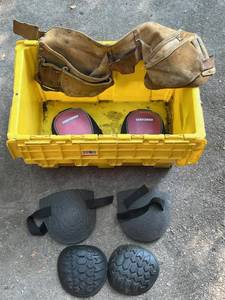 lot 71 image: Carpenter Knee Pads, Tool Belt and Yellow Storage Tote