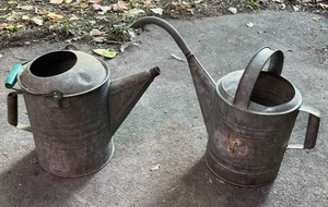 lot 93 image: Vintage Galvanized Watering Cans