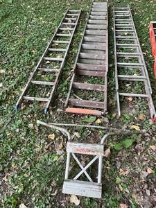 lot 98 image: Aluminum Extension Ladder Lot with Sta-Safe Safety Ladder Stabilizer