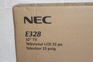 lot 26 image: NEC MultiSync E328 LCD 32 Essential Large Format 1080p Display  Monitor  Television
