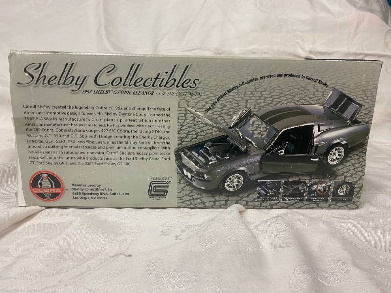 SHELBY-COLLECTIBLES 09094 Scale 1/18 | FORD USA MUSTANG