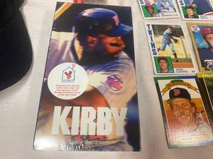 lot 46 image: MN Twins Collectibles bundle