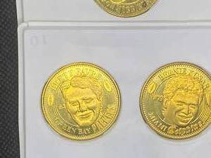 lot 55 image: Pro Football Collectible Coins - Brett Favre, Bernie Kosar, Drew Bledsoe, Frank Reich and Kordell Stewart