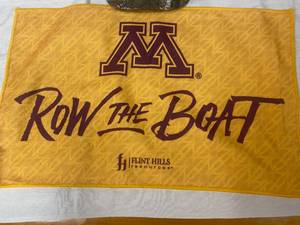 lot 65 image: Minnesota Gophers Fan Gear