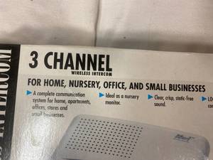 lot 67 image: Vintage 3 Channel Wireless Intercom set in box.