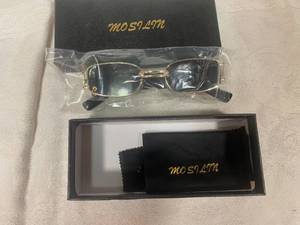 lot 76 image: Fashion Sunglasses new in box