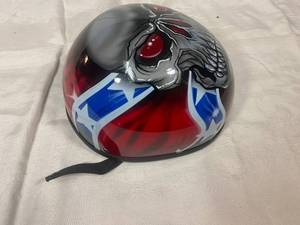 lot 80 image: Flag and Skull Motorcycle Helmet (Size Adult Medium)