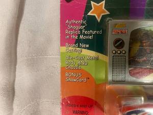 lot 85 image: Johnny Lightning Austin Powers Shaguar, New in the box
