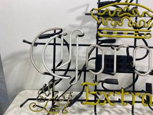 lot 19 image: Corona Extra Neon Sign