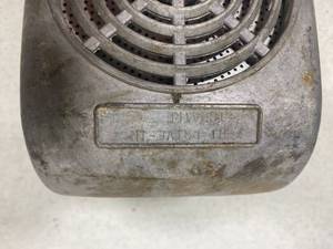lot 114 image: Authentic Drive-in Movie Speaker