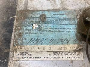 lot 117 image: Aluminum Gas Tank