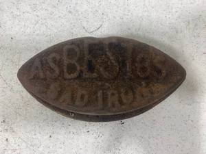 lot 124 image: Asbestos Sad Iron