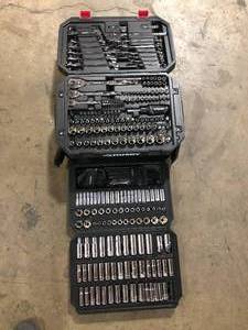 Husky Mechanics Tool Set (290-Piece)  Customer Returns See Pictures