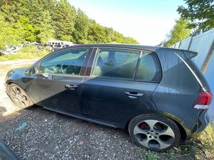 2011 Volkswagen GTI - 2 OWNERS - MANUAL