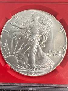 1987 AMERICAN SILVER EAGLE NGC MS69