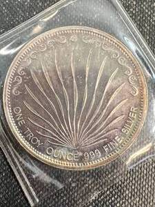 1 TROY OZ .999 FINE SILVER JOHN WAYNE ROUND
