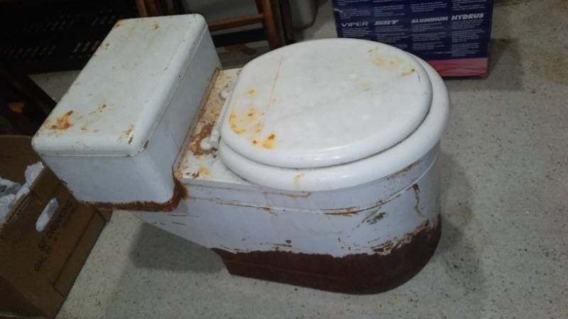 lot 495 image: Vintage Medical Garbage Can  and Enamel Toilet