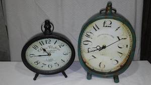 lot 233 image: Design Clocks (2)