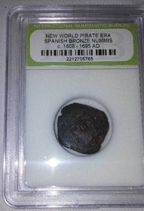 lot 272 image: New World Pirate Era Spanish Bronze Nummis C. 1608-1695 AD