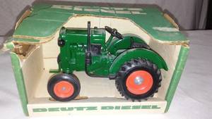 lot 276 image: Deutz Diesel #410 Tractor Rare, In Box.