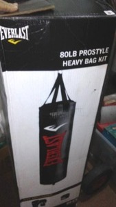 lot 290 image: Everlast Heavy Bag 80 Lb. Punching Bag.