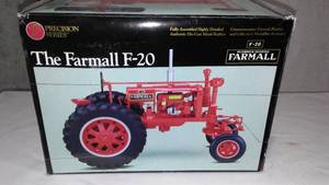 lot 295 image: Farmall F-20 Tractor, ETRL, Precision Series.
