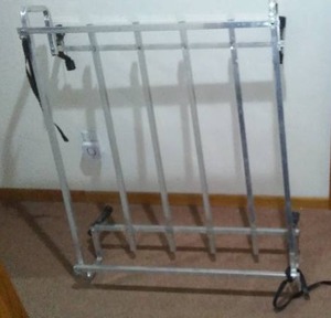 lot 320 image: Aluminum Car Top Carrier.