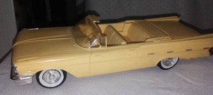 lot 330 image: Misc. Collector Toys.