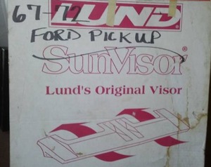 lot 449 image: Lund Sun Visor, New In Box.