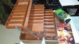 lot 454 image: Tackle Box, Like New