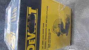 lot 7 image: NIB Dewalt 14 Chop Saw