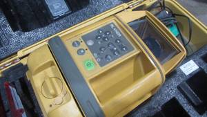 lot 10 image: Topcon RL-VH2A Laser Level