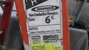 lot 31 image: Werner 6 Fiberglass Step Ladder