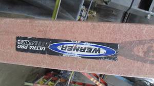 lot 33 image: Werner 10 Fiberglass Step Ladder