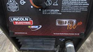 lot 60 image: Lincoln Electric Wire Feed Welder