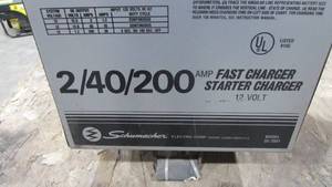 lot 61 image: Schumacher Battery Charger
